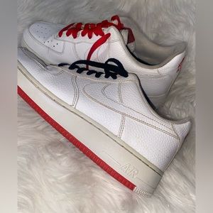 MENS NIKE AIR LOW 2018/2019 A02409-TOT WHITE RED AND BLACK LACES- US SIZE 8